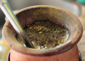 Argentina sale a comprar yerba mate a Brasil y Paraguay