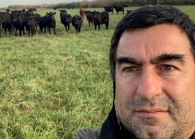 Dario Colombatto le avisa al gobierno: “Tirá un pedazo de vaca vieja en el conurbano y vas a ver la reacción: te lo van a revolear por la cabeza”