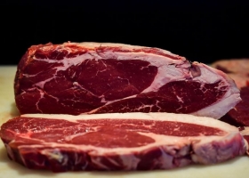 WhatsApp, la “negociación” y una palabra devaluada detrás de la carne