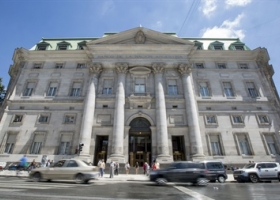 Los controles cambiarios complican la marcha de la economía