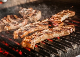 El Gobierno y los frigoríficos negocian “precios sugeridos” para los 7 cortes populares de carne