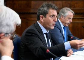 El eterno retorno de un prejuicio invencible. Massa aseguró que el campo tiene que pasar de exportaciones primarias a exportaciones con valor agregado.