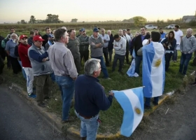  En una nueva asamblea, productores autoconvocados propusieron marchar a Buenos Aires