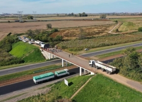 Prometen construir 3 ingresos alternativos a los puertos del Gran Rosario