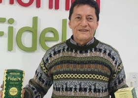 Las mil maneras de tomar mate: Mario Paredes creó un novedoso sistema de secado de la yerba, para que conserve propiedades, y hasta la elabora en cápsulas