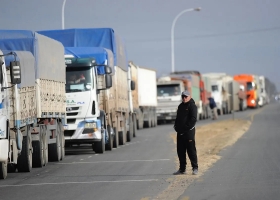 Paro de transportistas: hubo caos de tránsito, pero no mermó el ingreso de granos a los puertos