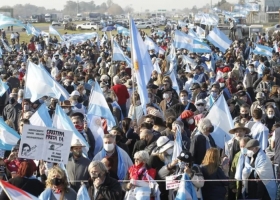 Con decenas de movilizaciones en las rutas, el campo hará un cese de comercialización
