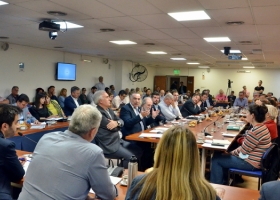 Despertó la Argentina federal. Se suspendió la sesión para tratar el proyecto de humedales por pedido de los gobernadores