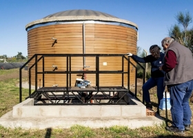 Un pueblo de 300 habitantes produce su propia energía con residuos del campo