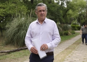 Como espejo del dólar soja, la Rural propuso bajar un 52% las retenciones
