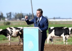 Massa adelantó medidas para la siembra de trigo y prometió un cambio en una norma del Banco Central criticada por el campo