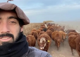 Es productor agropecuario, tiene 30 años, ganó las elecciones, celebró en sulki y donará su sueldo