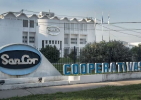 Por una deuda. La láctea SanCor está ante el espejo de YPF en Estados Unidos