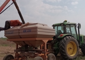 Con el balotaje de por medio se acrecienta el riesgo de una implosión tecnológica en el agro argentino
