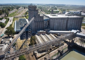 Alerta comercial. Terminal Bahía Blanca suspende cupos hasta nuevo aviso por daños generados por el desastre climático