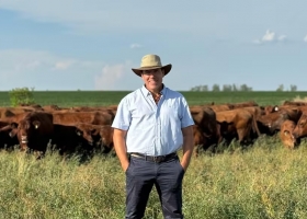 Emprendedor  emplea a 1300 personas, invierte en el campo y en hoteles y revela el secreto de una máxima empresaria