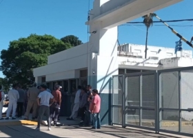 La Justicia imputó a los delegados de Atilra en SanCor, pero continúan las amenazas a quienes quieren volver al trabajo: Para no sufrir intimidaciones, incluso deben ir acompañados al baño.