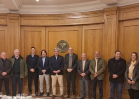 Los dirigentes del agro dejaron a un lado las diferencias y se reunieron en Rosario para pedirle a Milei que no se olvide de ellos