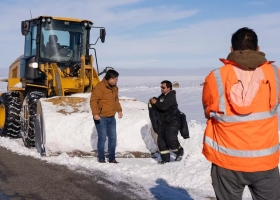 Es lamentable el gobernador de Santa Cruz alertó sobre una gran mortandad de animales por la nieve