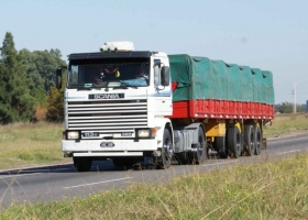 Los costos de un transporte de cargas aumentaron un 3.28 %  en agosto 