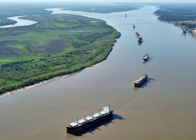 La Hidrovía se vacía de barcos por la bajante del río Paraná