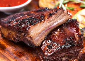 Reclaman prohibir la carne de cerdo que llega de Brasil porque usa un promotor no permitido en 160 países