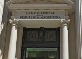 El BCRA refuerza la intervención del tipo de cambio para diluir la competitividad de los sectores exportadores con el agro a la cabeza