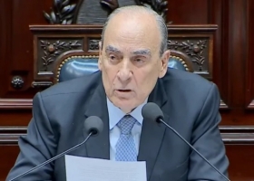 Francos. El jefe de Gabinete reconoció que la reducción de impuestos al agro “será en los próximos años” y habló de la reestructuración de INTA