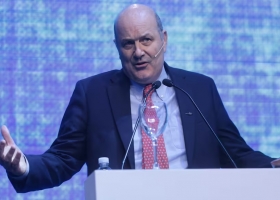 Parece un chiste Sturzenegger fustigó a Biogénesis Bagó tras un fallo favorable al Gobierno