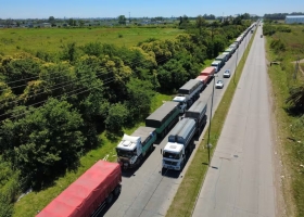 El más alto de la historia por la supercosecha de trigo ya fue récord el ingreso de camiones a los puertos y seguirá a pleno