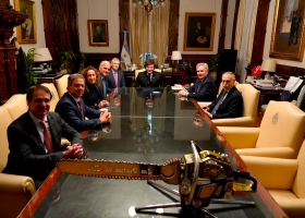 Milei recibió a ejecutivos de Bayer y dialogó sobre la adhesión de Argentina a UPOV-91