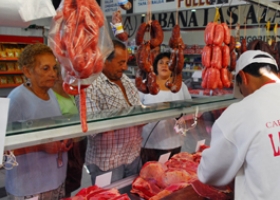 EL CONSUMO DE CARNE CAYÓ AL NIVEL MÁS BAJO DE LOS ÚLTIMOS 50 AÑOS