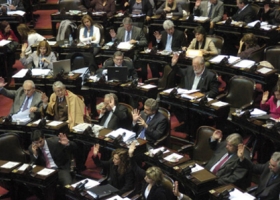 DESDE EL RADICALISMO PIDEN BAJAR LOS DERECHOS DE EXPORTACIÓN