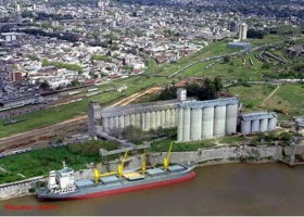 HAY DOS NUEVOS BUQUES VARADOS EN ROSARIO. LA BAJANTE DEL PARANÁ, ¿OTRA VEZ PROTAGONISTA?