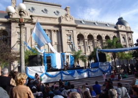 IMPUESTOS: INTERNAS EN EL OFICIALISMO CANCELARON REUNIONES EN EL SENADO
