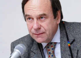 EL CAMPO DICE QUE LA PROPIEDAD PRIVADA "ESTÁ SERIAMENTE JAQUEADA"