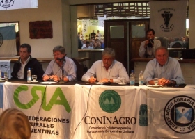 La Mesa de Enlace rechazó "que se catalogue de golpistas a los productores"