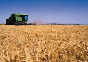 De la Sota negó un ajuste impositivo extra sobre el agro