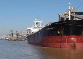 Levantaron paro en puertos del área de Rosario