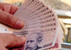 De cada 100 pesos que paga un consumidor, el 42% va al Estado