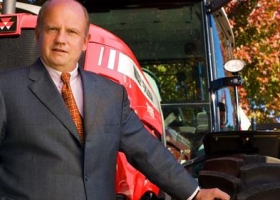 Tildan de "régimen comunista" a la política económica para el campo