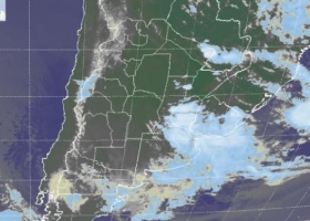 Lluvias revitalizaron a la soja, pero dejaron caminos lamentable