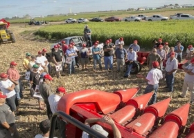 Empresas y productores apuestan a la recuperación del campo.