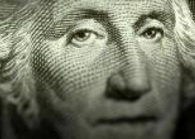 Preocupa a los economistas el atraso del dólar frente a la inflación