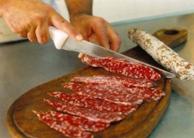 El salame cordobés da pelea por su marca