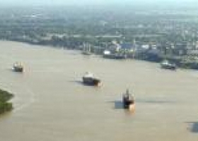 Los embarques desde Rosario subirían de 55 a 73 millones de toneladas en cuatro años
