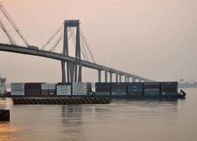 El precio de exportar por la Hidrovía es parte sustancial del costo argentino