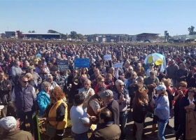 Tras una protesta, prometen más obras en las rutas de General Villegas para que escurra el agua