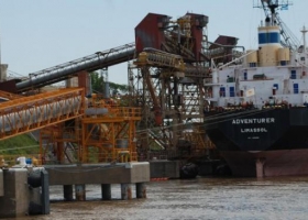 Fin para el conflicto gremial que afectaba a los puertos