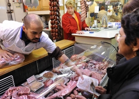 Cayó la participación del precio de la hacienda en el valor de la carne al público